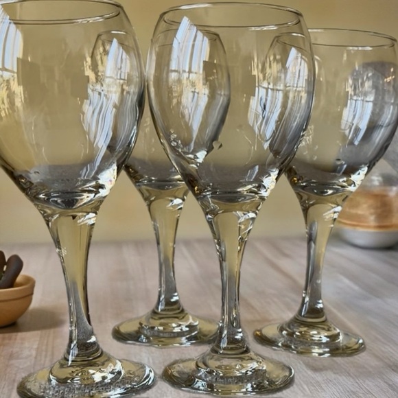 Libbey Catawba Red Wine Glasses - Picture 5 of 7